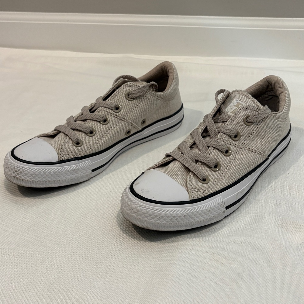 Converse Chuck Taylor All Star Madison Low Top Shoes - W6